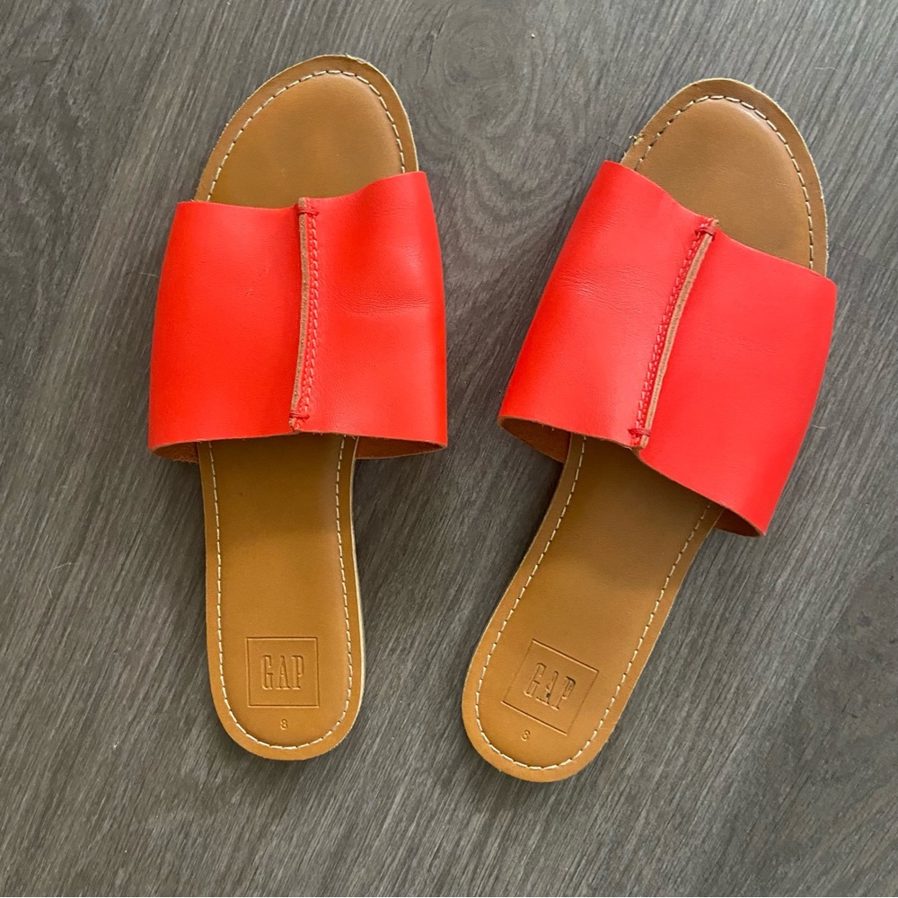 Gap Leather Slides